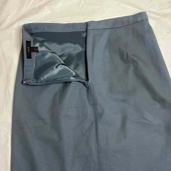 ⭐️ J. Crew Gray Pencil Skirt Knee-Length Work Slit skirt- size 4 - Picture 8 of 8